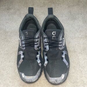 On Running All Black On Cloud Cloud 5 Swiss Engineering Size 5.5